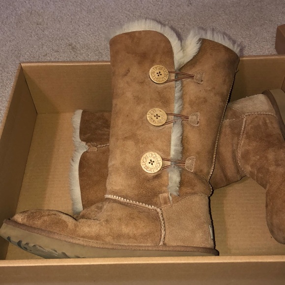 UGG Bailey button tall - Picture 3 of 3